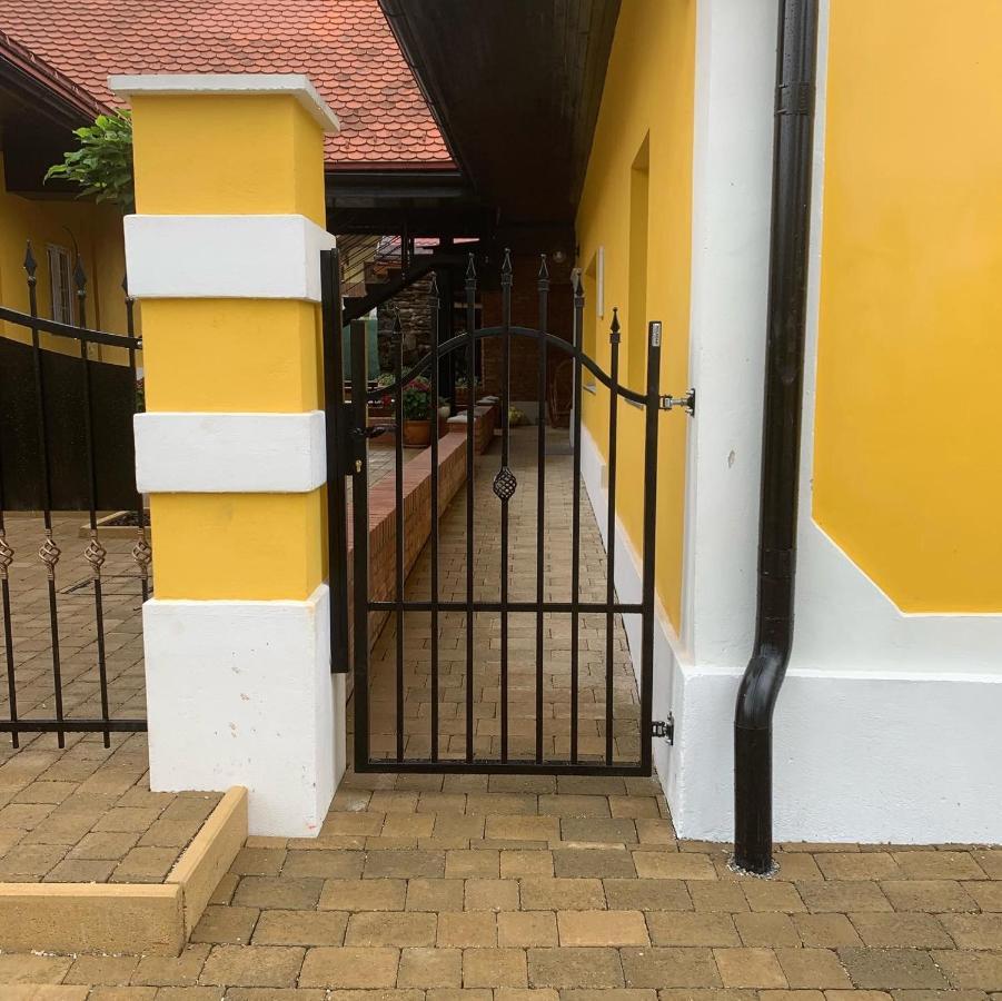The Tasty Rooms Betliar Exterior photo